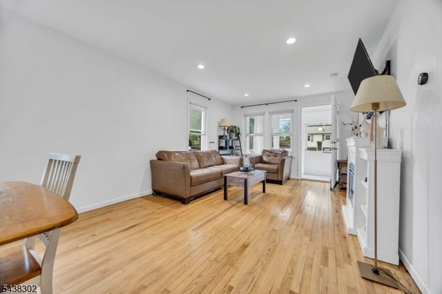 182 Baltimore Ave, Cranford Twp., NJ 07016