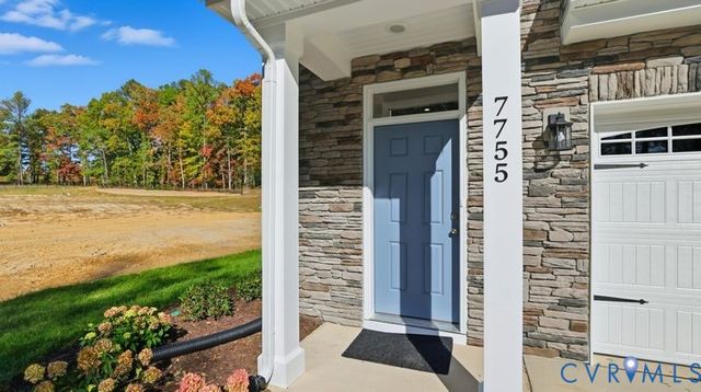 16348 Alexandria Ct, Moseley, VA 23832