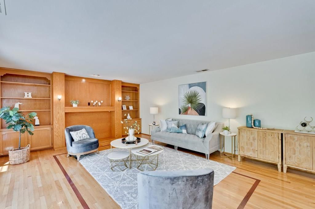 Image 15 of property listing at 913 Galindo Court, Milpitas, CA 95035