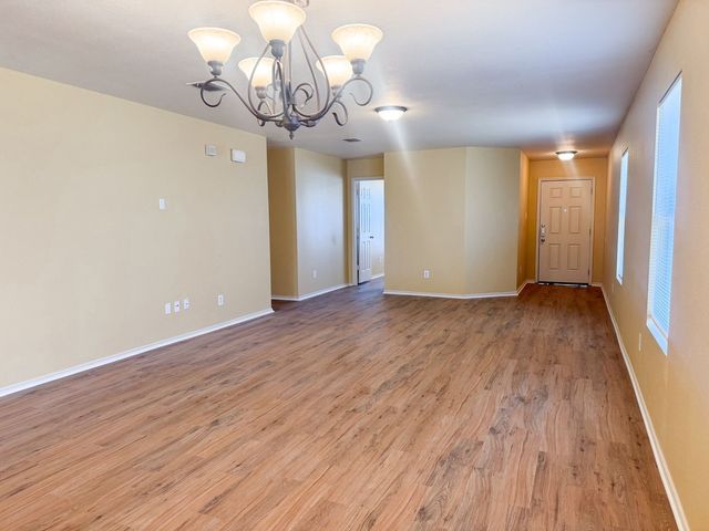 220 Crescent Ridge Drive, Fort Worth, TX 76140