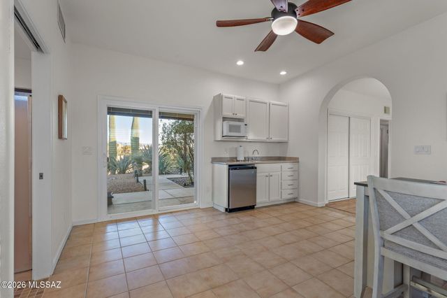 4260 N Paseo De Los Rancheros, Tucson, AZ 85745