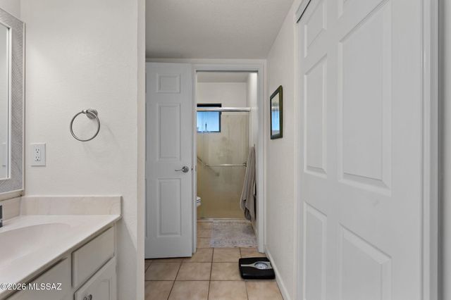 4260 N Paseo De Los Rancheros, Tucson, AZ 85745