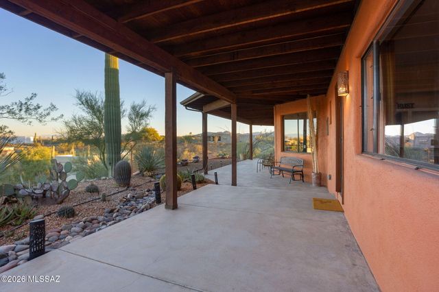 4260 N Paseo De Los Rancheros, Tucson, AZ 85745