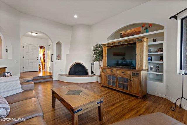 4260 N Paseo De Los Rancheros, Tucson, AZ 85745