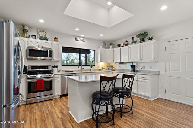 4260 N Paseo De Los Rancheros, Tucson, AZ 85745