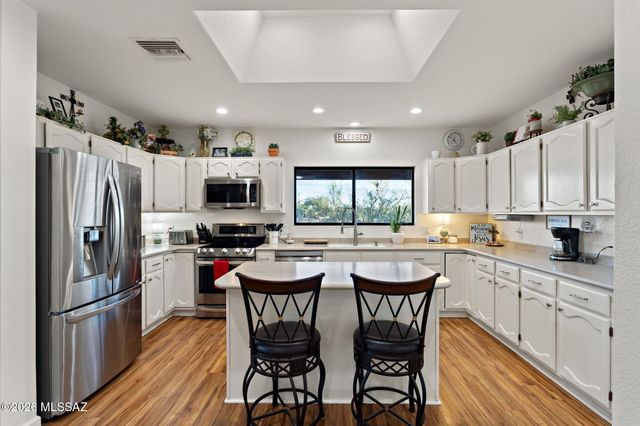 4260 N Paseo De Los Rancheros, Tucson, AZ 85745