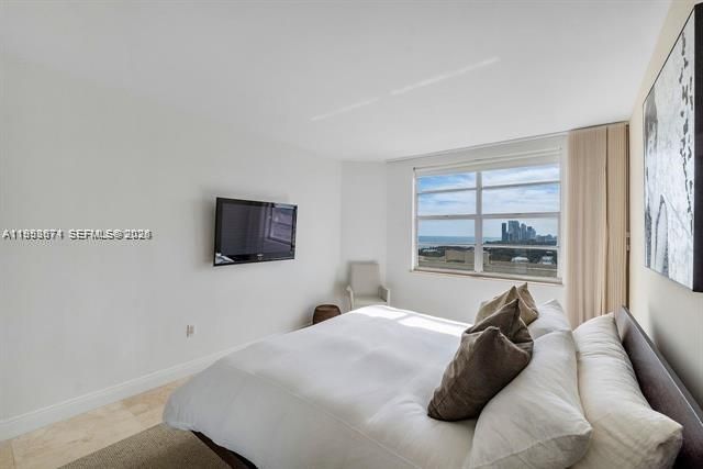 1985 S Ocean Dr 19A, Hallandale Beach, FL 33009