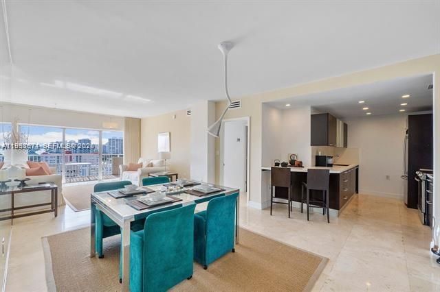 1985 S Ocean Dr 19A, Hallandale Beach, FL 33009