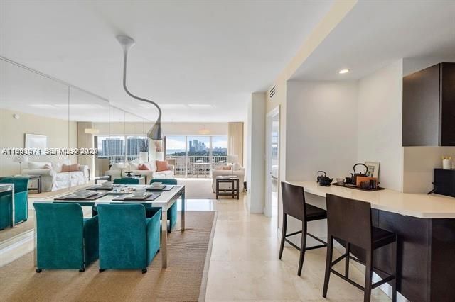 1985 S Ocean Dr 19A, Hallandale Beach, FL 33009