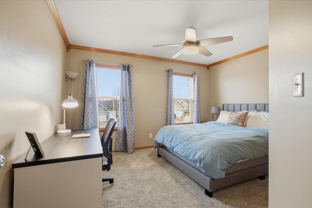 900 E Randy ROAD, Oak Creek, WI 53154