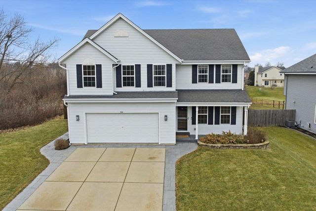 900 E Randy ROAD, Oak Creek, WI 53154