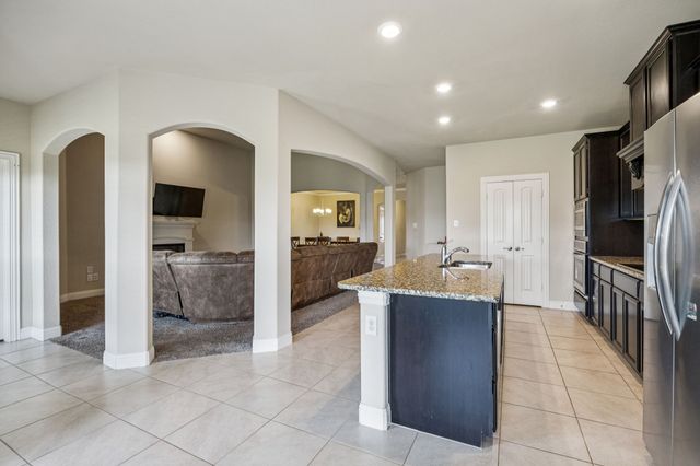 540 Winnetka Drive, Oak Point, TX 75068