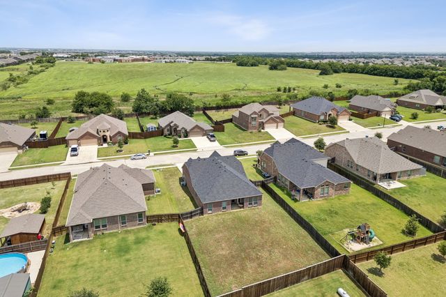 540 Winnetka Drive, Oak Point, TX 75068