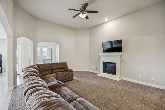 540 Winnetka Drive, Oak Point, TX 75068