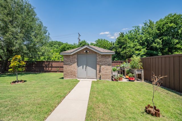 10514 Huffines Drive, Rowlett, TX 75089
