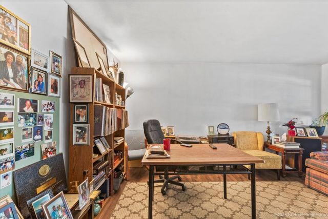 3180 W Meadow Lane Drive 43, Merrionette Park, IL 60803