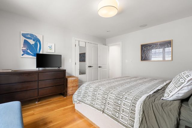 95 Green St 2, Boston, MA 02130
