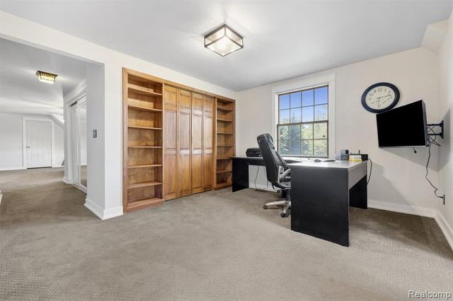 5010 Mallards Landing, Highland, MI 48357