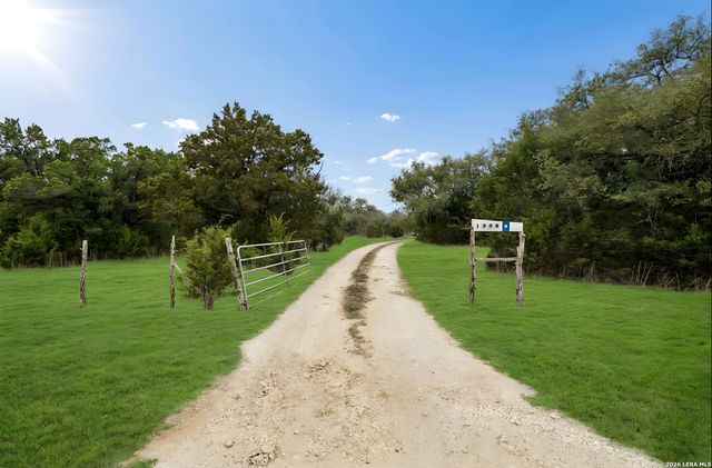 1398 Lazy Forest, New Braunfels, TX 78132