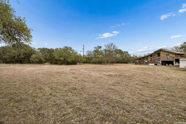 1398 Lazy Forest, New Braunfels, TX 78132