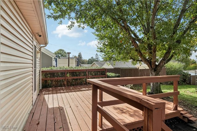 1674 Betz Drive, Akron, OH 44306