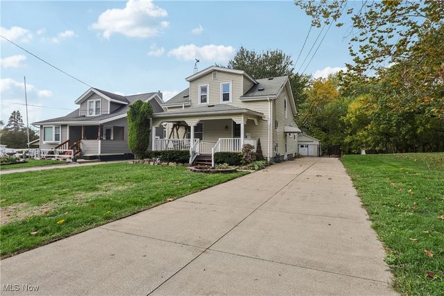 1674 Betz Drive, Akron, OH 44306