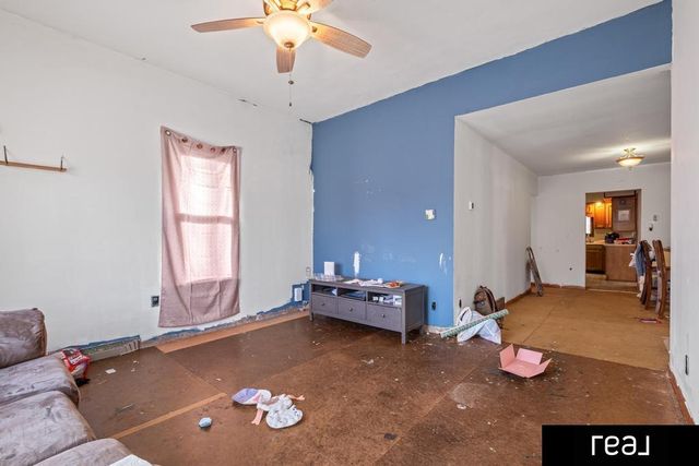 910 2nd Avenue, Plattsmouth, NE 68048