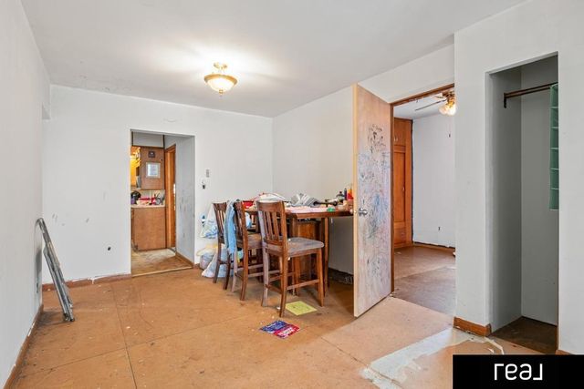 910 2nd Avenue, Plattsmouth, NE 68048