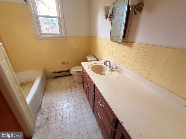 1709 OLIVE ST, Coatesville, PA 19320