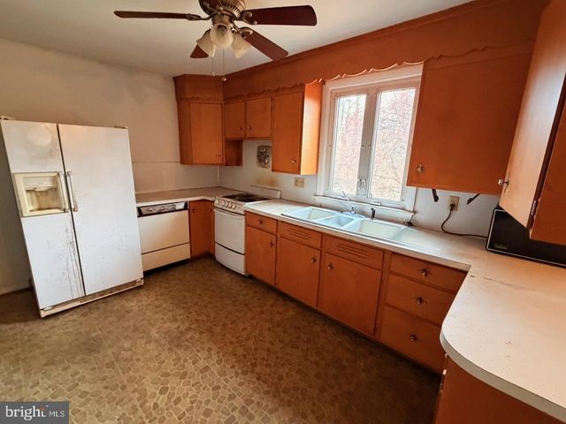 1709 OLIVE ST, Coatesville, PA 19320