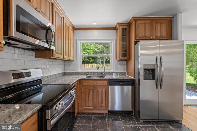 970 KINGSWAY DR, Coatesville, PA 19320