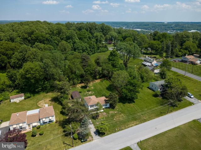 970 KINGSWAY DR, Coatesville, PA 19320