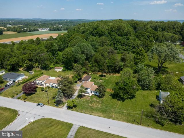970 KINGSWAY DR, Coatesville, PA 19320