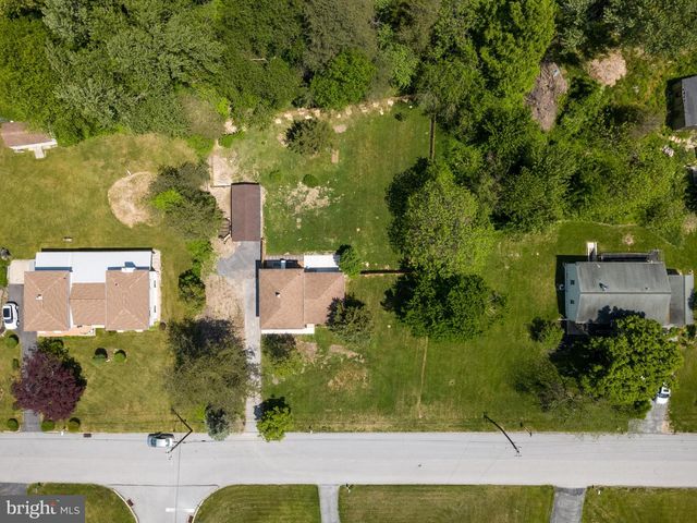 970 KINGSWAY DR, Coatesville, PA 19320