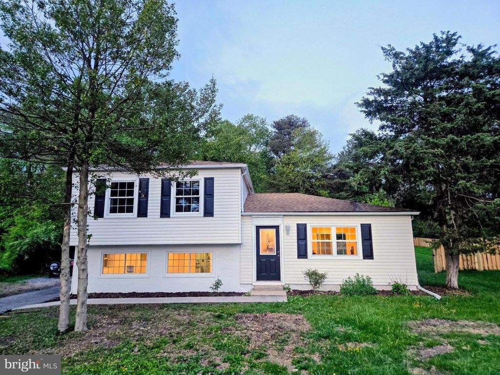970 KINGSWAY DR, Coatesville, PA 19320
