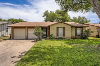 7305 Sir Gawain DR, Austin, TX 78745