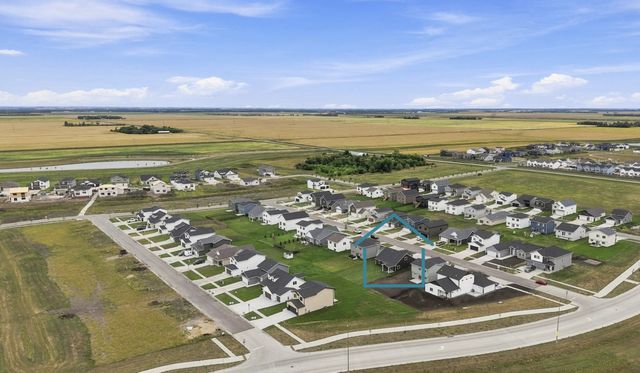 6281 86th Avenue S, Horace, ND 58047