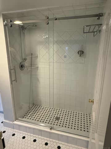 33 Parsonage Road, Greenwich, CT 06830