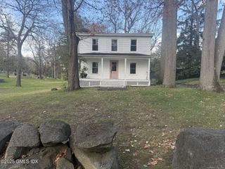 33 Parsonage Road, Greenwich, CT 06830