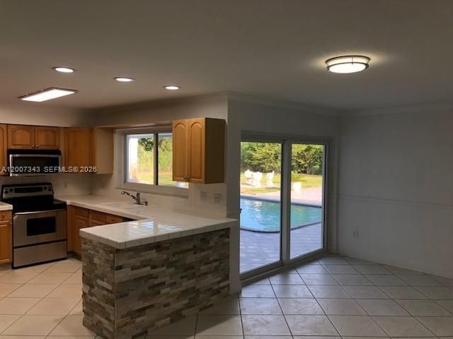 7090 SW 62nd St 0, Miami, FL 33143