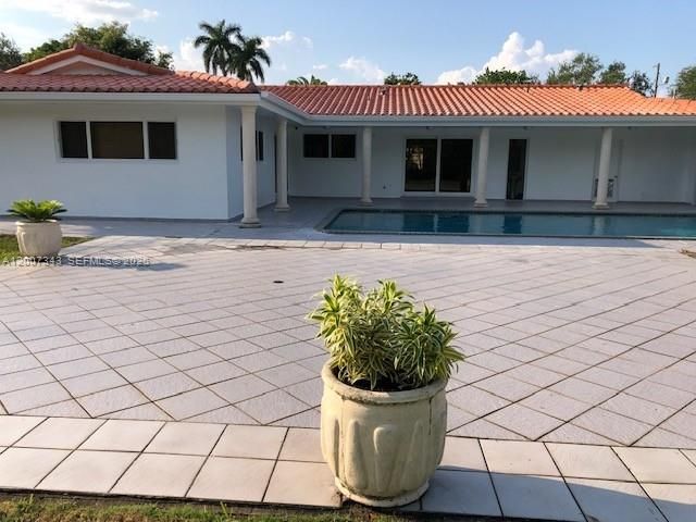 7090 SW 62nd St 0, Miami, FL 33143