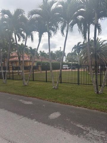 7090 SW 62nd St 0, Miami, FL 33143