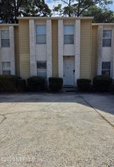 4647 BARNES Road S, Jacksonville, FL 32207