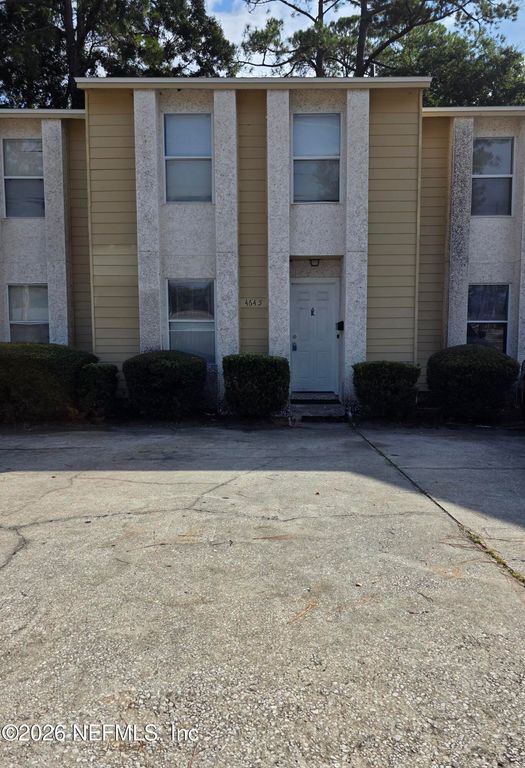 4647 BARNES Road S, Jacksonville, FL 32207