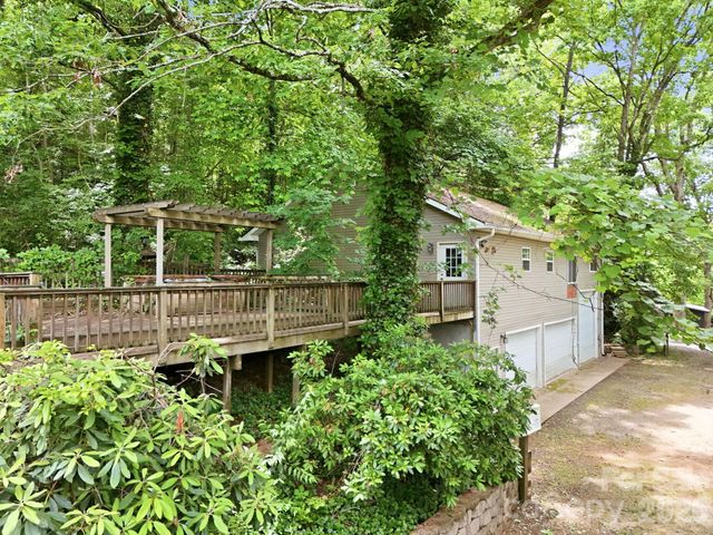 120 Stovall Street, Waynesville, NC 28786
