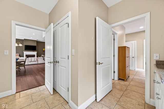 3355 W Carr Hill Road, Columbus, IN 47201