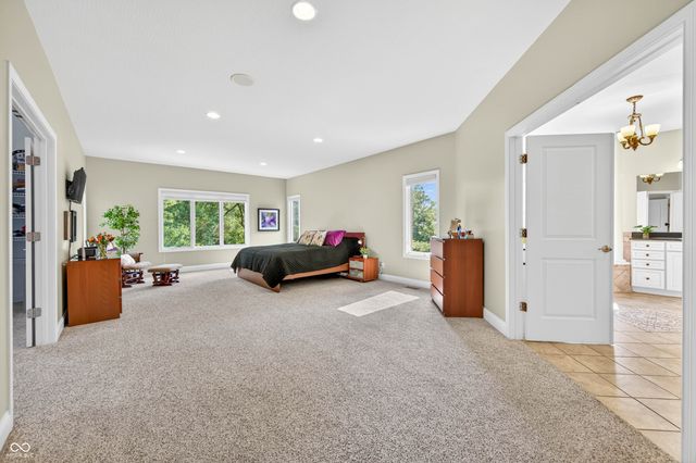 3355 W Carr Hill Road, Columbus, IN 47201