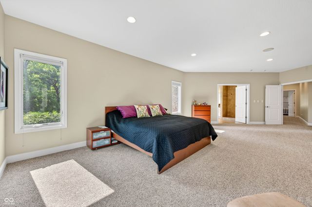 3355 W Carr Hill Road, Columbus, IN 47201