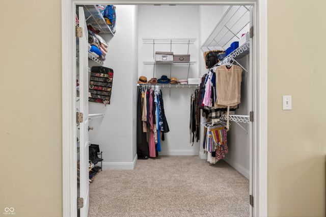3355 W Carr Hill Road, Columbus, IN 47201