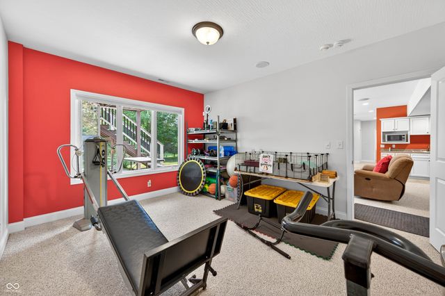 3355 W Carr Hill Road, Columbus, IN 47201